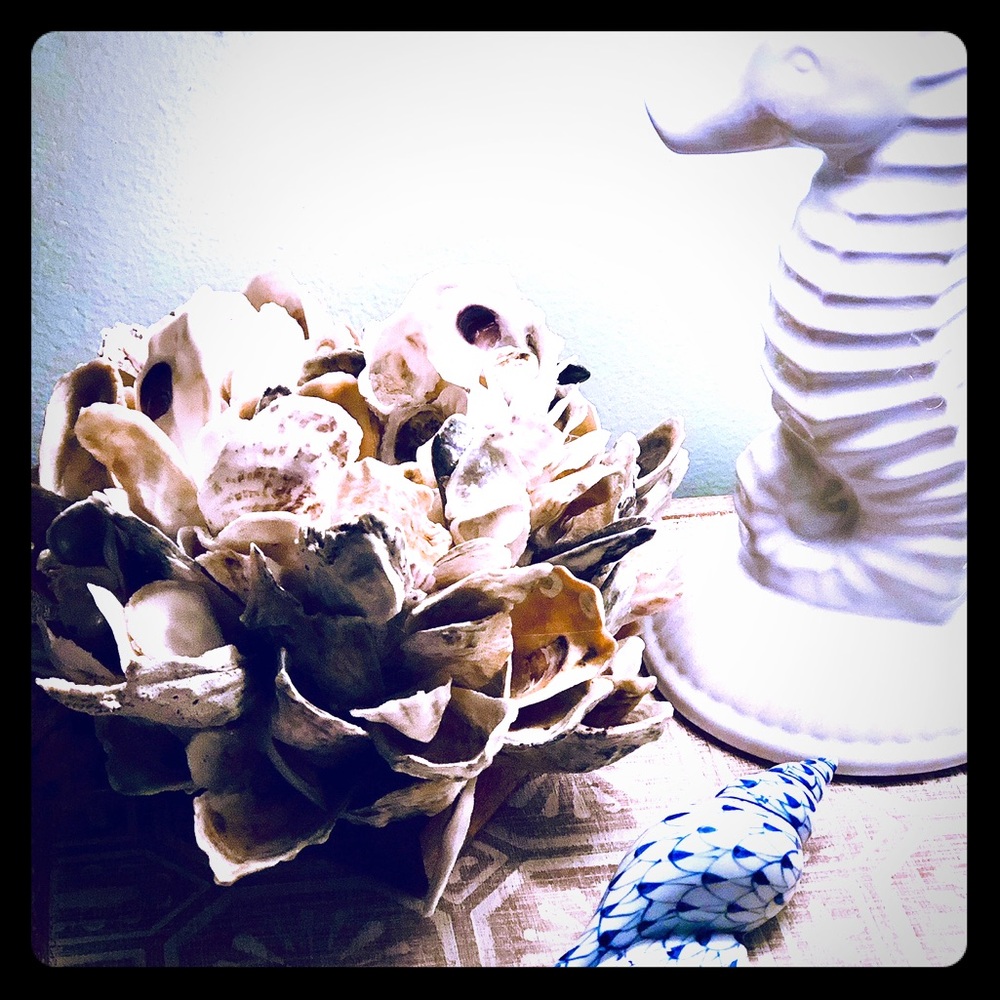 Large Oyster Flower Votive